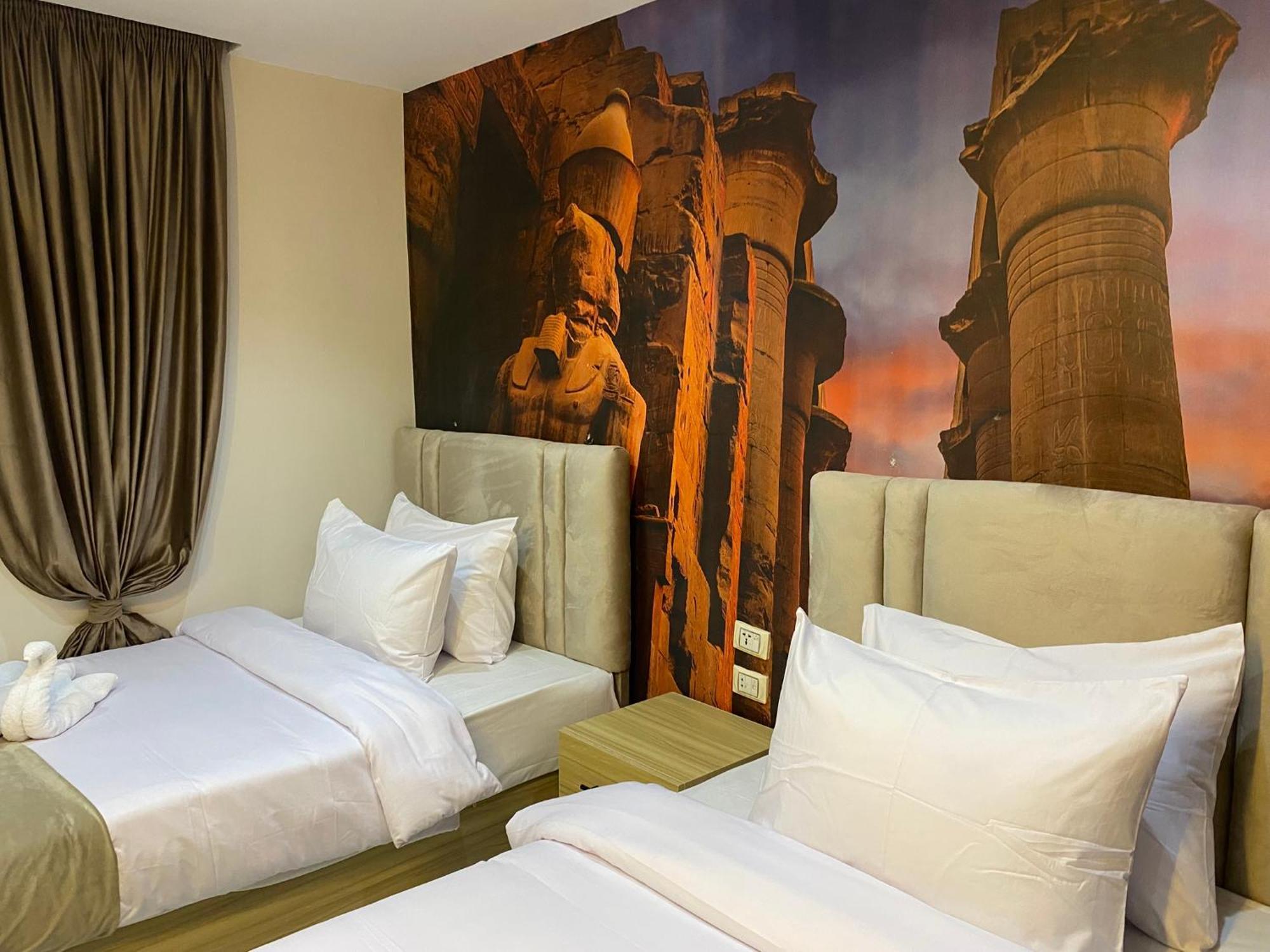Royal Golden Pyramids Inn Giza Exterior photo