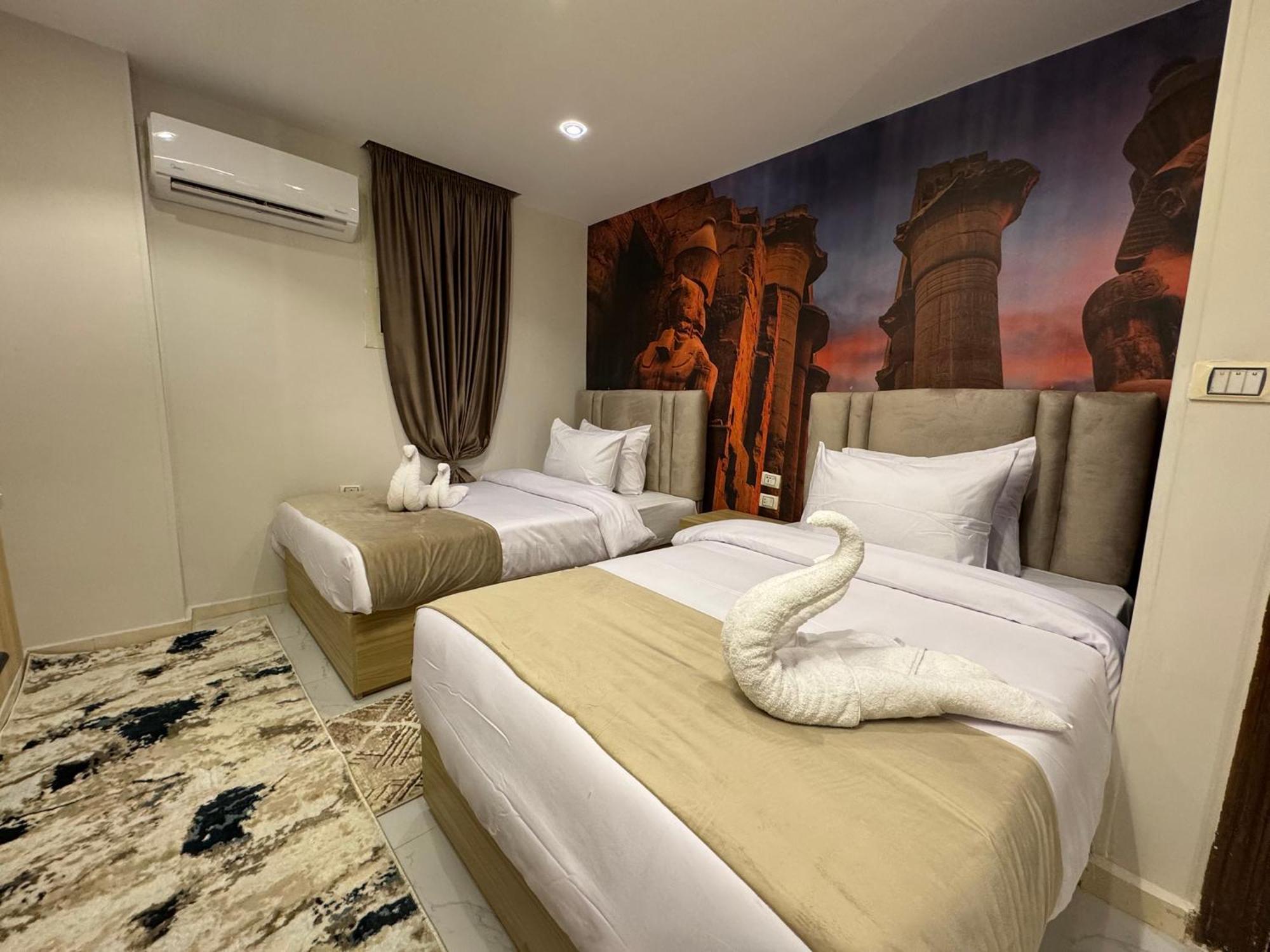 Royal Golden Pyramids Inn Giza Exterior photo